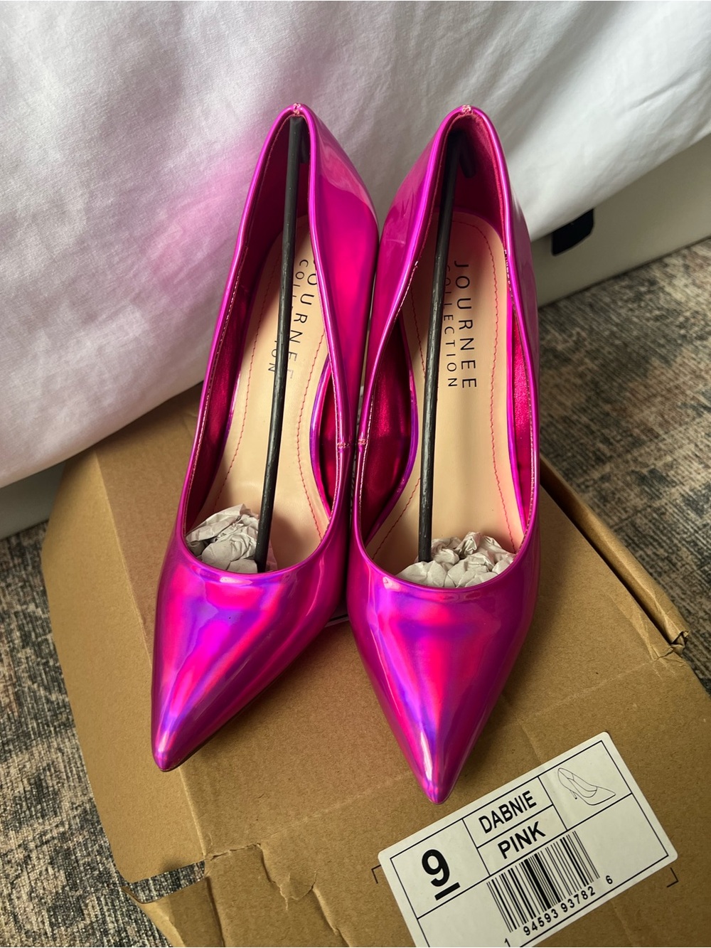 NEW Journee Collection Dabnie Iridescent Pink Stiletto Pumps Heels Size 9